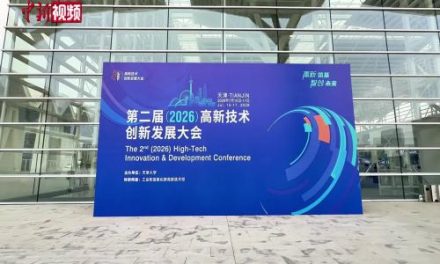 普速铁路：青藏集团首趟新疆专列Y406次启用适老卧铺