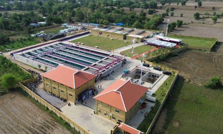 国际铁路：中老铁路跨境货运突破2000万吨